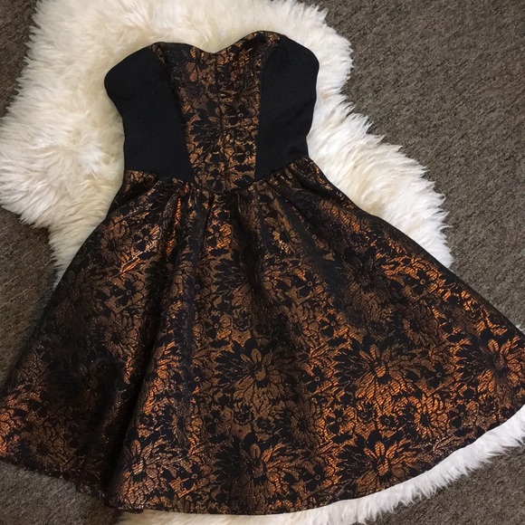 Betsy Johnson Dress - Picture 1 of 6